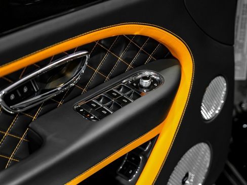 Used 2023 Bentley Bentayga Speed image 48