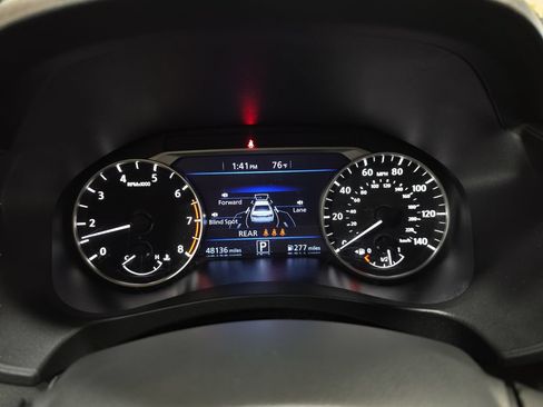 Used 2024 Nissan Altima 2.5 SV AWD/4WD image 20