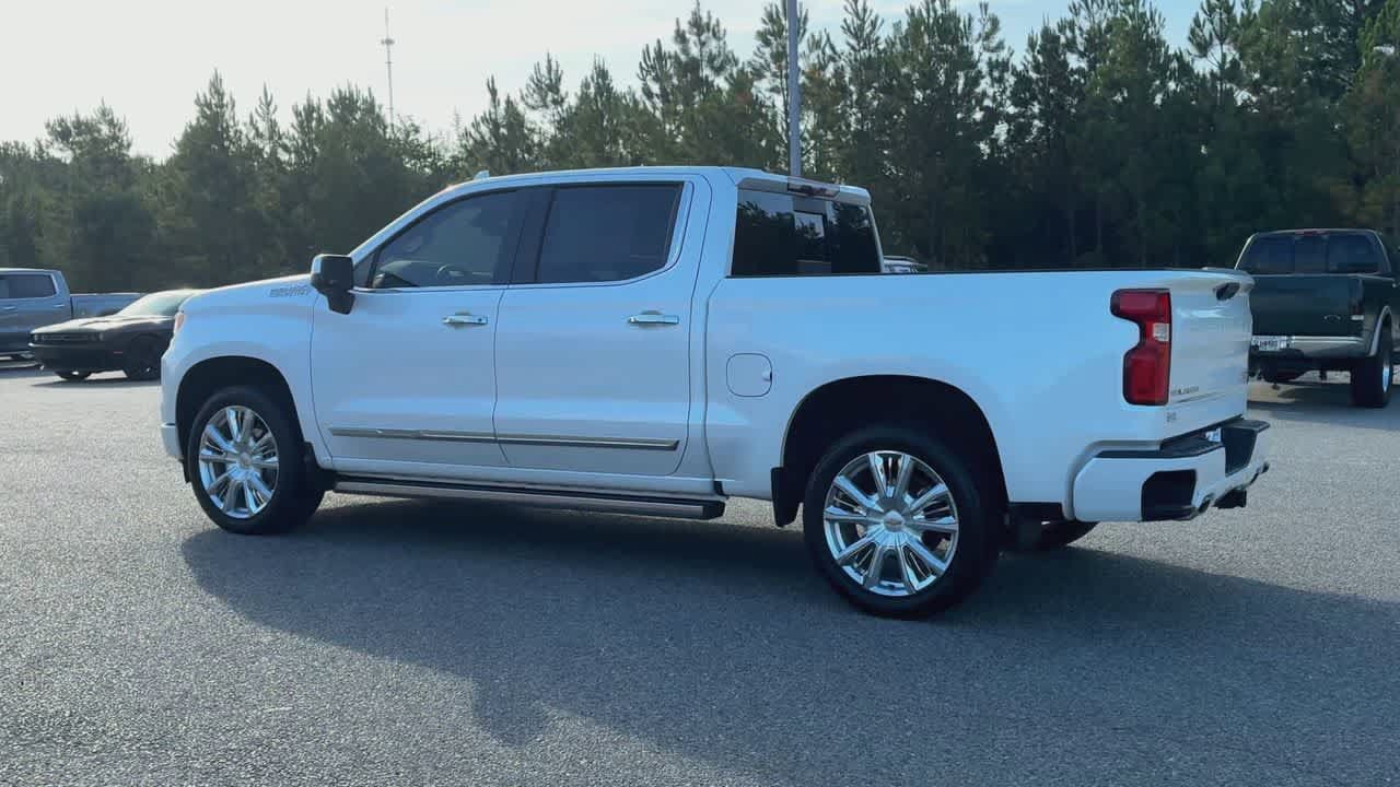 Used 2025 Chevrolet Silverado 1500 High Country AWD/4WD image 6