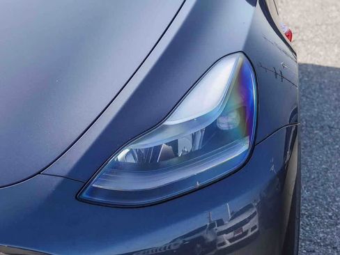 Used 2024 Tesla Model Y 2WD image 8