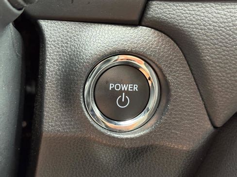 Used 2024 Toyota RAV4 XLE image 19