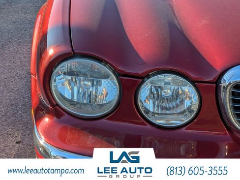 Used 2005 Jaguar XJ8 image 9