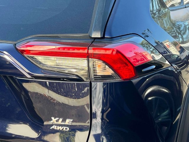 Used 2019 Toyota RAV4 XLE w/ All Weather Liner Package AWD/4WD image 14