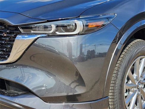 New 2025 MAZDA CX-5 AWD 2.5 S w/ Select Package image 4