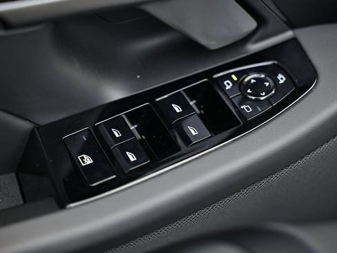 New 2026 BMW 530i w/ M Sport Package image 18