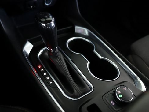 Used 2019 Chevrolet Traverse LT image 18