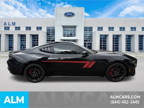 Used 2024 Ford Mustang GT Premium RWD image 5