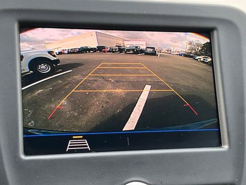 Used 2020 Chevrolet Equinox LT w/ Driver Convenience Package image 22