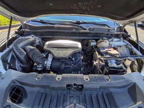 Used 2019 Chevrolet Blazer RS image 31