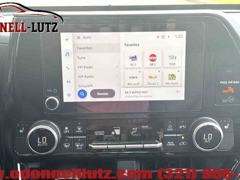 Used 2024 Toyota Highlander XLE FWD image 23