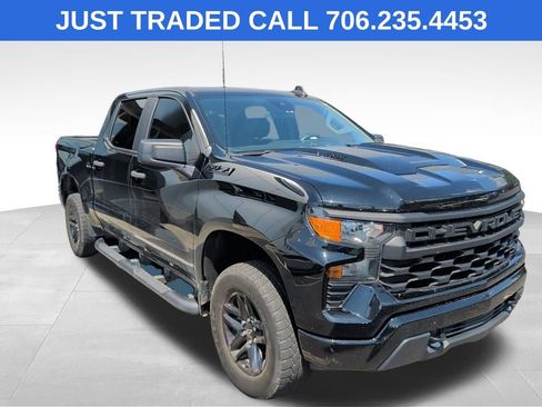 Used 2022 Chevrolet Silverado 1500 Custom Trail Boss w/ Midnight Edition AWD/4WD image 1