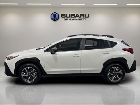 Used 2025 Subaru Crosstrek 2.0i Premium AWD/4WD image 2
