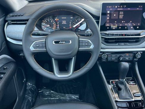 New 2026 Jeep Compass Latitude AWD/4WD image 14
