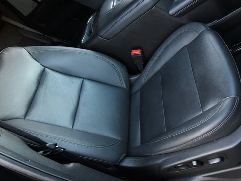 Used 2022 Chevrolet Tahoe LT w/ Luxury Package image 16