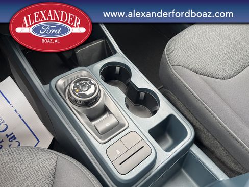 New 2025 Ford Maverick XL image 19