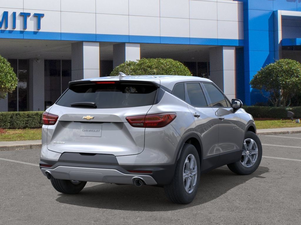 New 2026 Chevrolet Blazer LT FWD image 4
