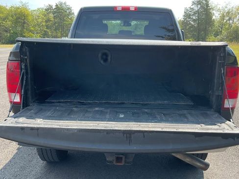 Used 2015 RAM 2500 Tradesman w/ Chrome Appearance Group image 5
