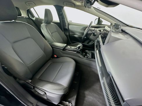 Used 2024 Toyota Prius LE image 30