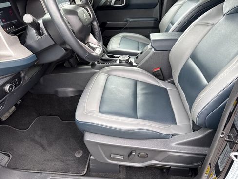 Used 2024 Ford Bronco Outer Banks AWD/4WD image 9