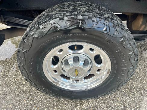 Used 2008 Chevrolet Silverado 2500 LT w/ 2LT Convenience Package image 19