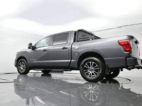 Used 2024 Nissan Titan SV w/ SV Convenience Package image 23