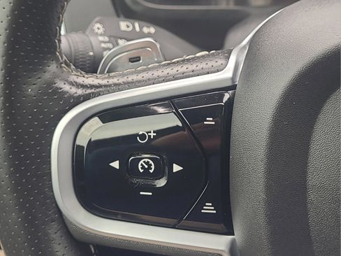 Used 2019 Volvo XC90 T6 R-Design w/ Advanced Package image 21