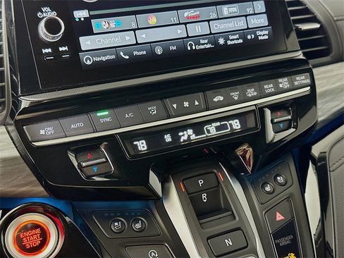 Used 2025 Honda Odyssey Elite image 27