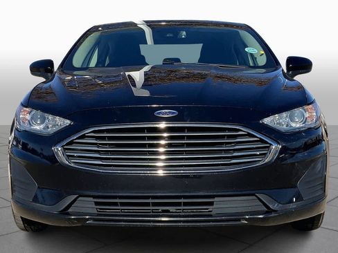 Certified 2019 Ford Fusion SE image 3