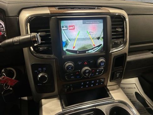 Used 2017 RAM 2500 Laramie w/ Convenience Group image 18