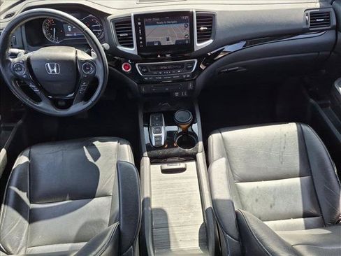 Used 2016 Honda Pilot Touring image 15