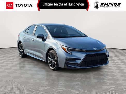 Used 2023 Toyota Corolla SE FWD image 1