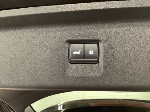 Used 2023 INFINITI QX60 Pure image 24