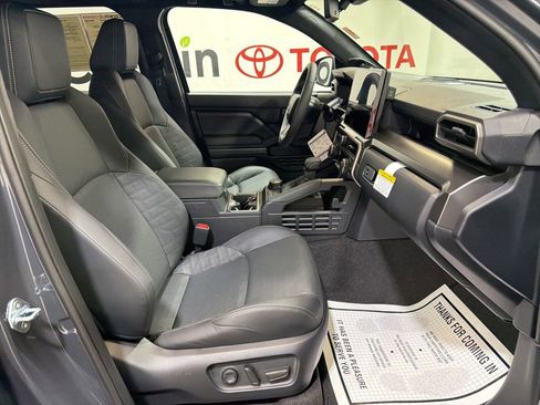 Used 2026 Toyota 4Runner TRD Off-Road Premium AWD/4WD image 12
