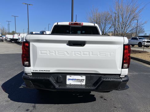 Used 2025 Chevrolet Colorado W/T w/ WT Convenience Package II image 8