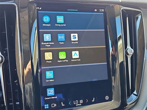 Used 2023 Volvo XC60 B5 Core image 17