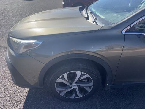 Used 2021 Subaru Outback Limited image 3