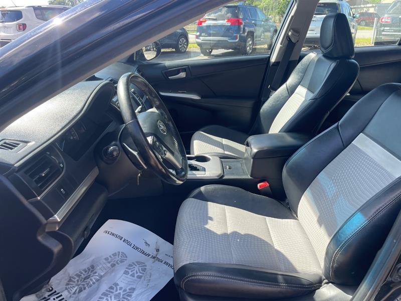 Used 2012 Toyota Camry SE FWD image 10