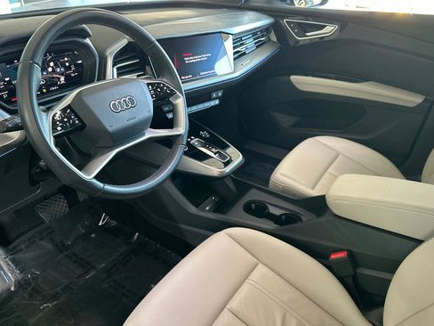 Certified 2023 Audi Q4 e-tron Prestige w/ Black Optic Package image 10