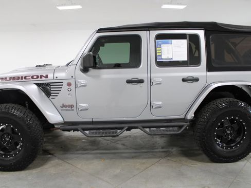 Used 2018 Jeep Wrangler Unlimited Rubicon w/ Steel Bumper Group AWD/4WD image 7