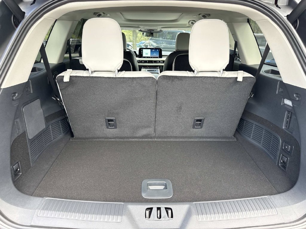 New 2027 Lincoln Aviator 2WD image 11