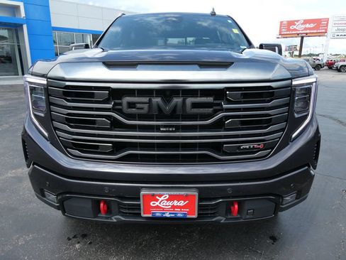 Certified 2022 GMC Sierra 1500 AT4 w/ AT4 Premium Package AWD/4WD image 10