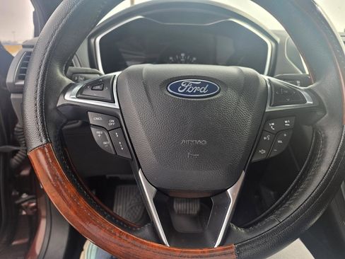 Used 2019 Ford Fusion Titanium image 21