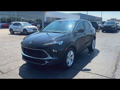 Certified 2025 Buick Encore GX Preferred FWD image 4