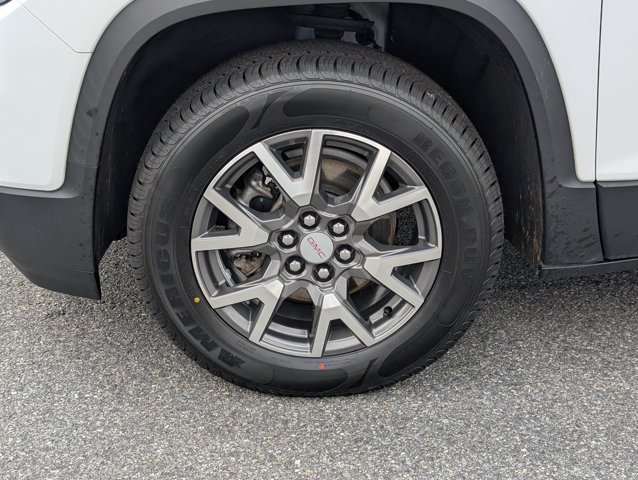 Used 2023 GMC Acadia SLE FWD image 13