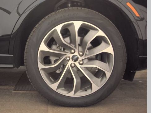 Used 2025 Lincoln Aviator AWD w/ Jet Appearance Package image 8
