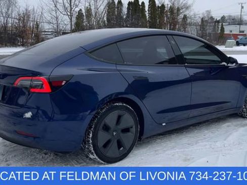 Used 2023 Tesla Model 3 Standard Range image 8