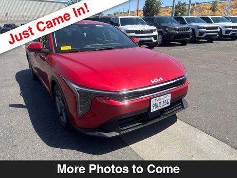 Used 2025 Kia K4 FWD image 8