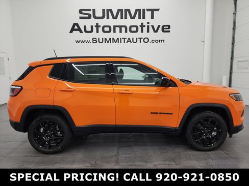 New 2026 Jeep Compass Latitude image 1