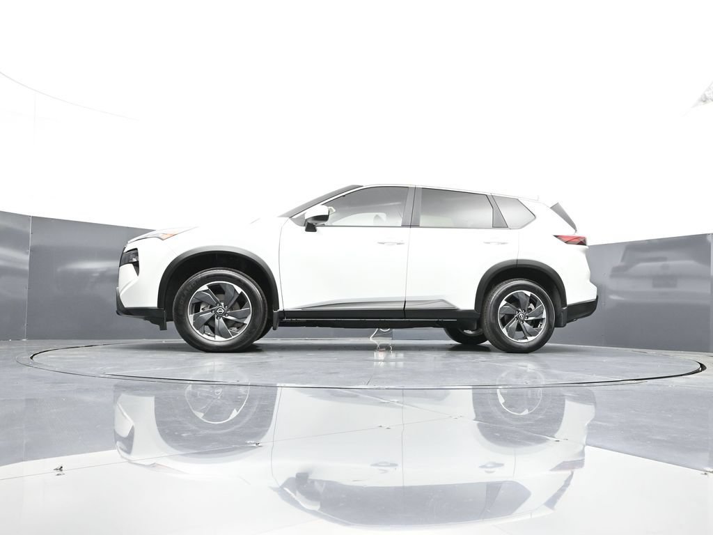 Certified 2026 Nissan Rogue SV AWD/4WD image 46