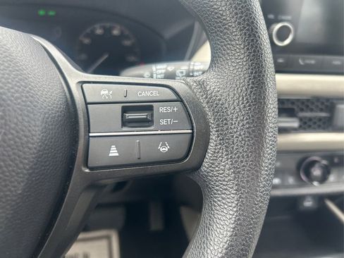 Used 2024 Honda HR-V LX image 30
